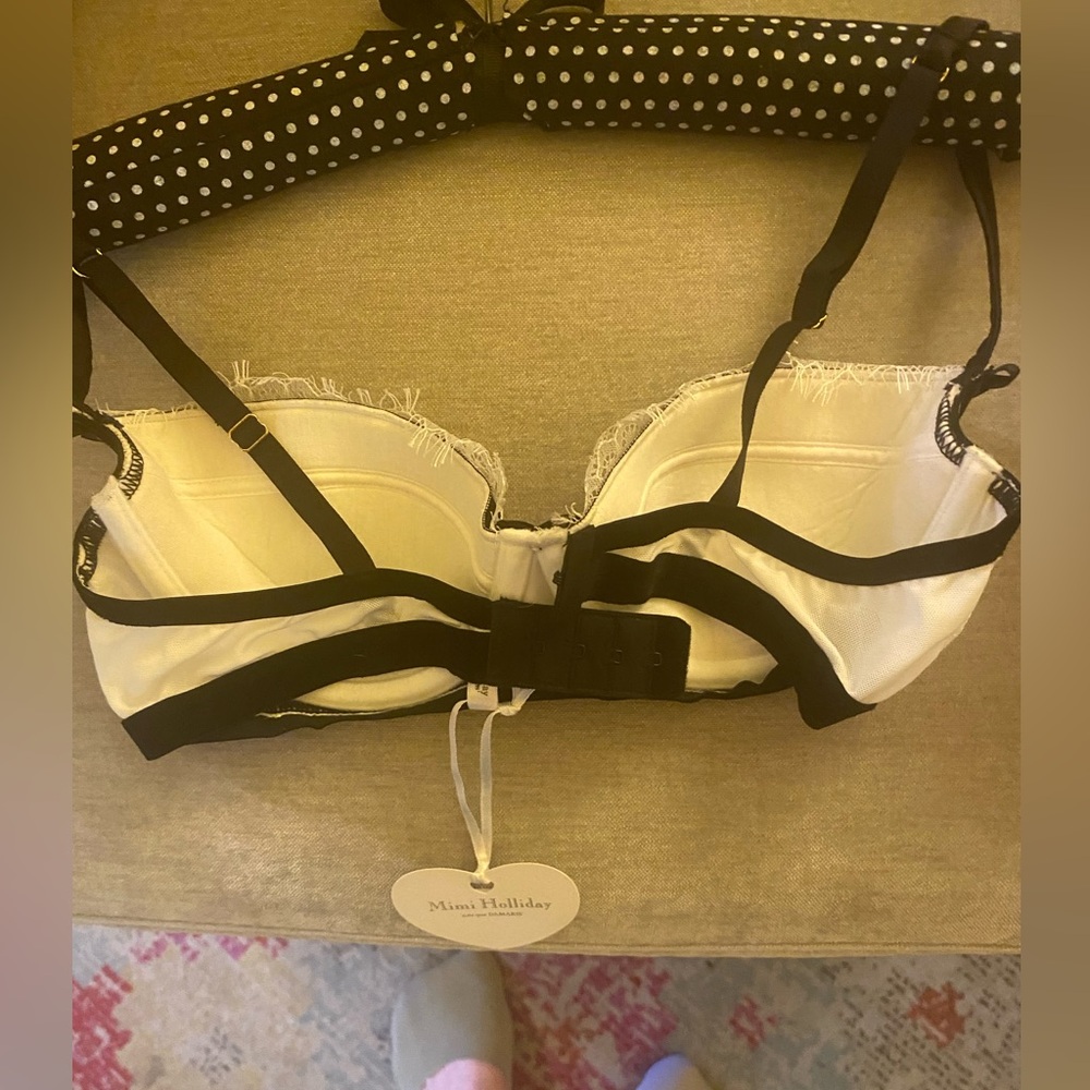 Mimi Holliday Piece De Resistance
Padded Bra White - Picture 3 of 10